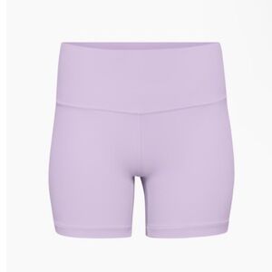 Aritzia Golden Biker Shorts size 2